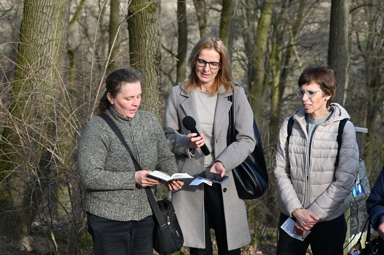 Krížová cesta na Skalke krížová cesta so svätou sestrou faustínou